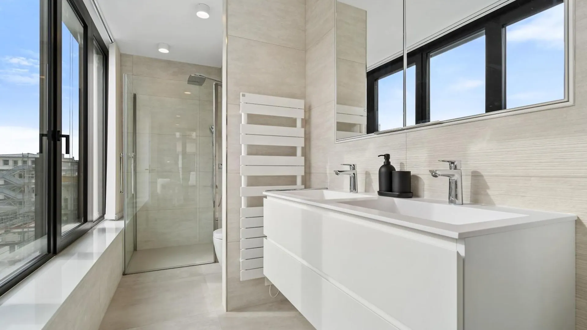 Luxury Downtown Apartment With Modern Amenities Luxembourg Luxembourg